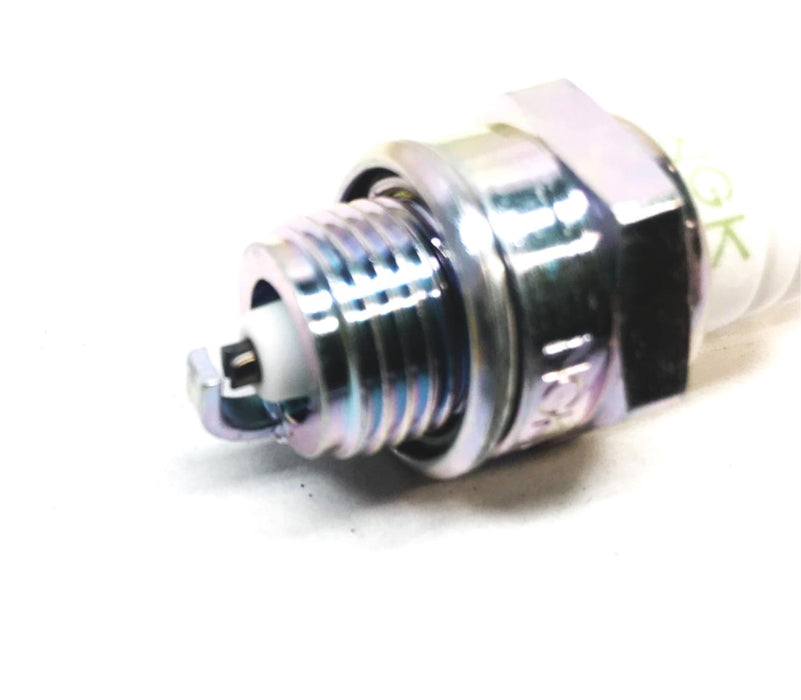 NGK Spark Plug 2057 (BPM8Y) [Lot of 4] NOS