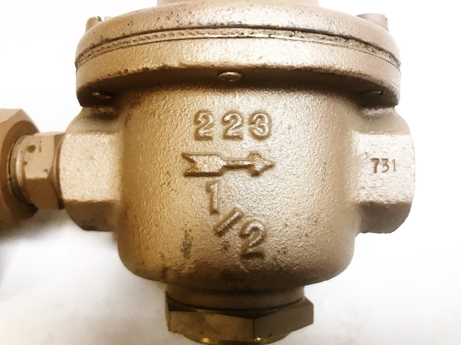 Watts 1/2" Regulator Valve with 1/2" Strainer 223 USED