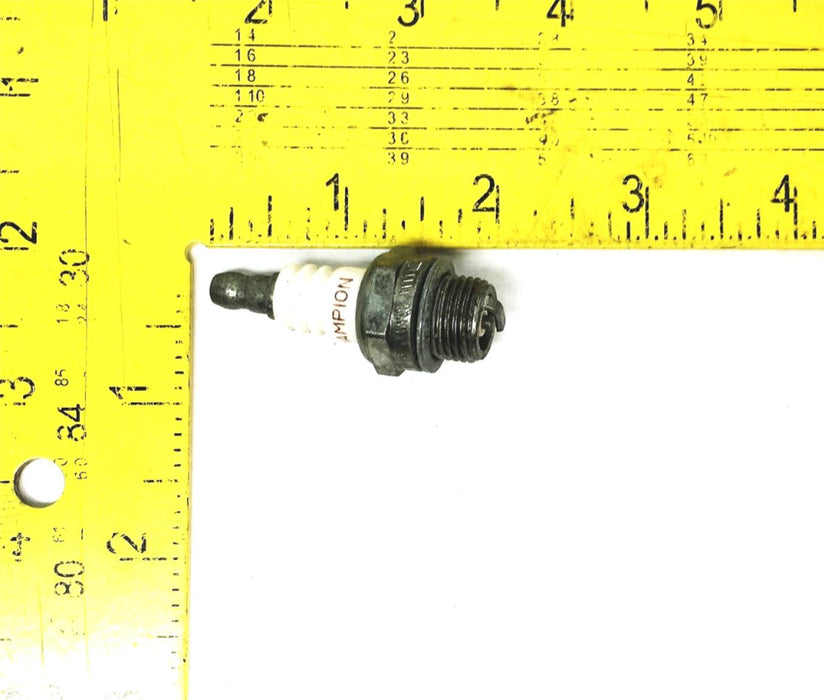 Champion Spark Plug BMR6A [Lot of 5] NOS
