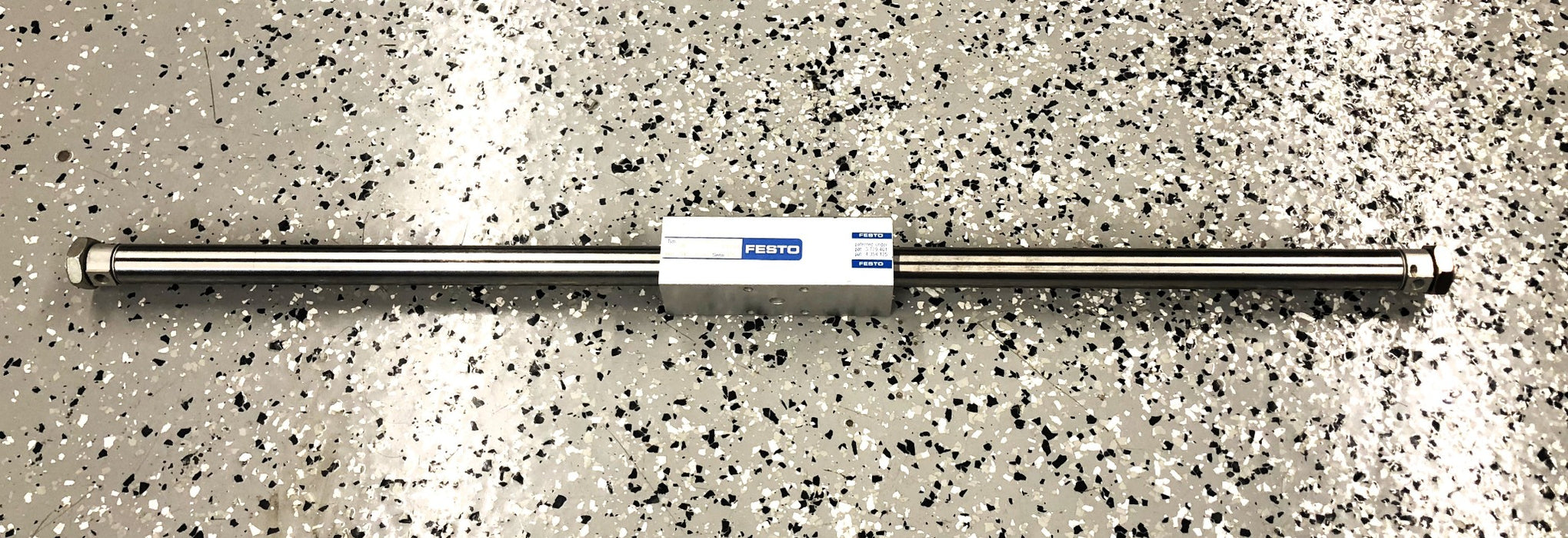 Festo Linear Drive Air Cylinder DGO-25-660-PPV-AB NOS