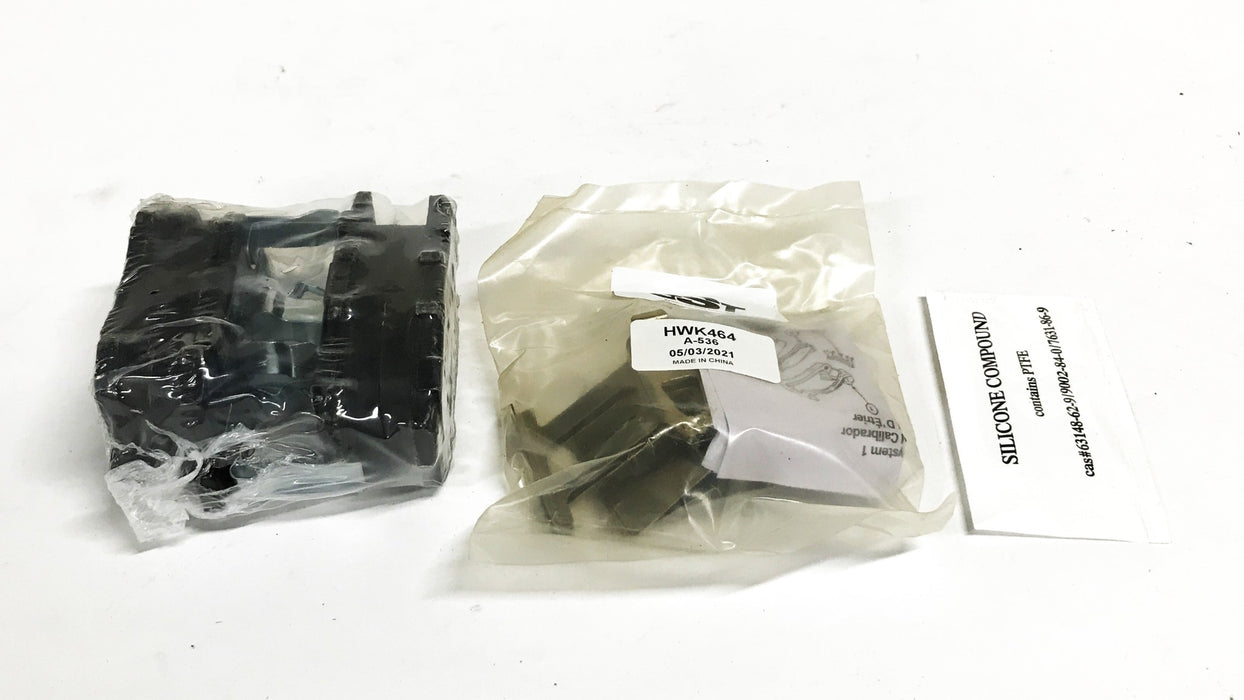 SST Raybestos Semi-Metallic Brake Pad Set D1086 NOS