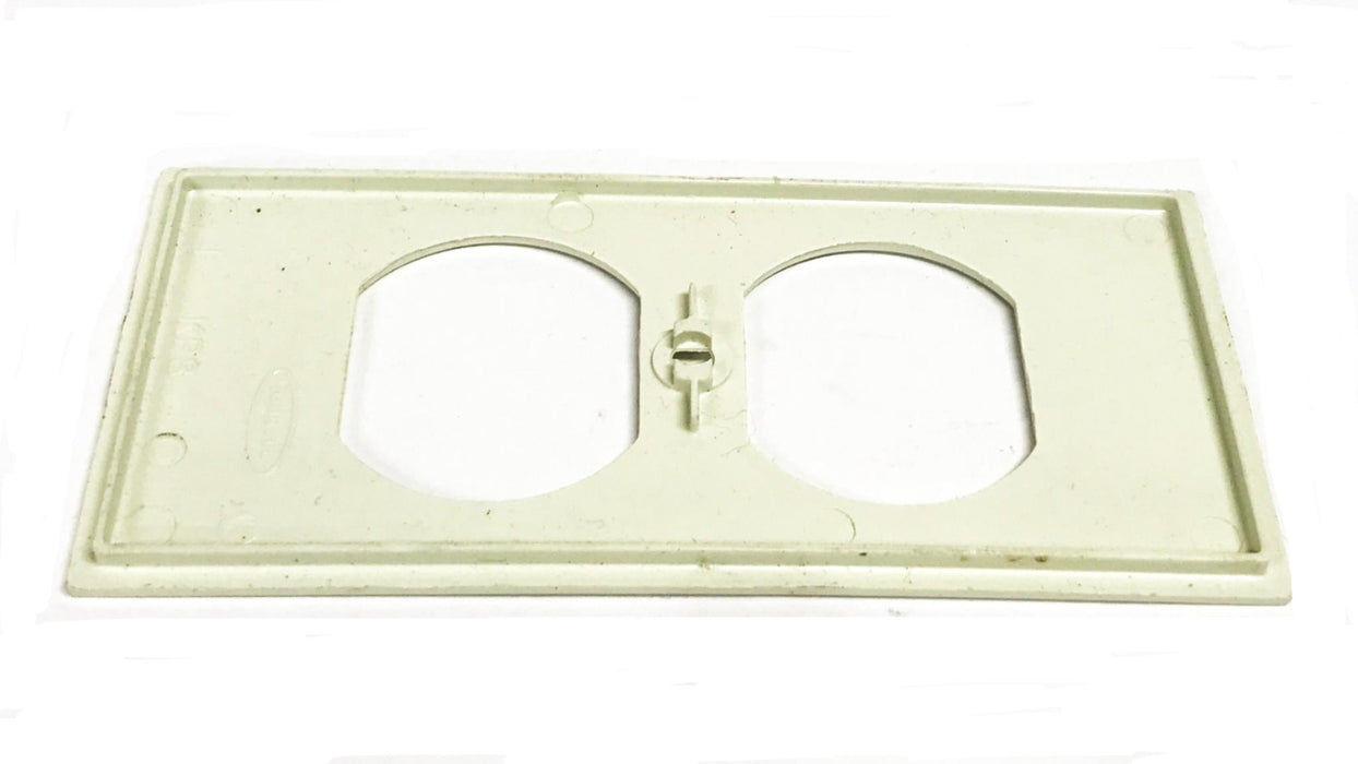 Hubbell Duplex Receptacle Cover KP8 [Lot of 5] NOS