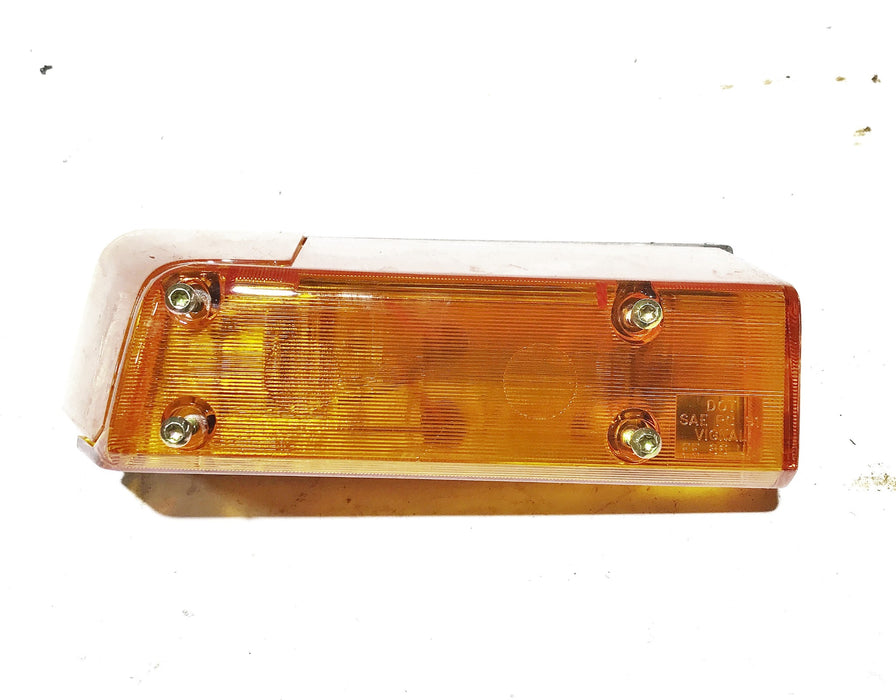Renault Turn Signal Corner Light Assembly 5010168930 (FE86UA) NOS