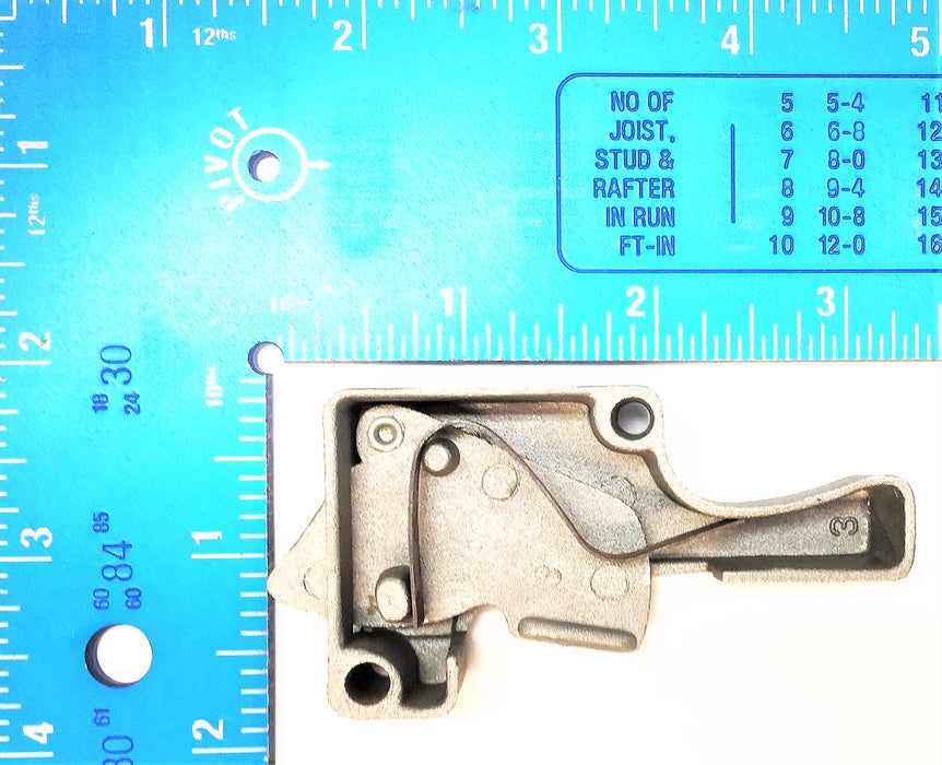BLUEBIRD Right-Handed Window Thumb Latch 006623001 NOS