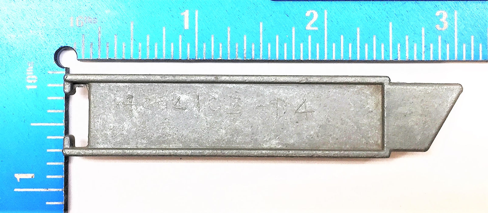 UNBRANDED Metal Right-Hand Bolt Latch 65332-1 (4004103) [Lot of 5] NOS