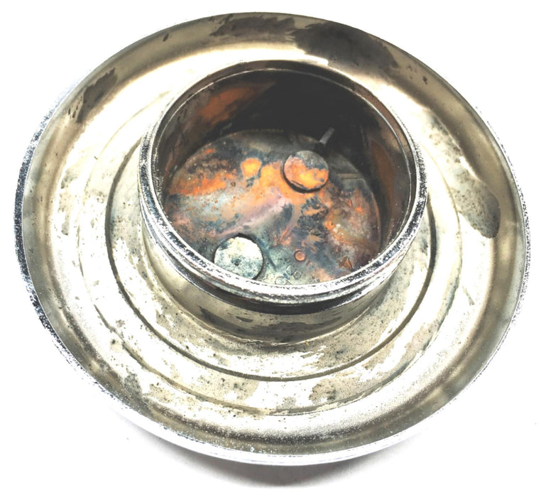 GM Chevrolet Horn Button 15601585 NOS