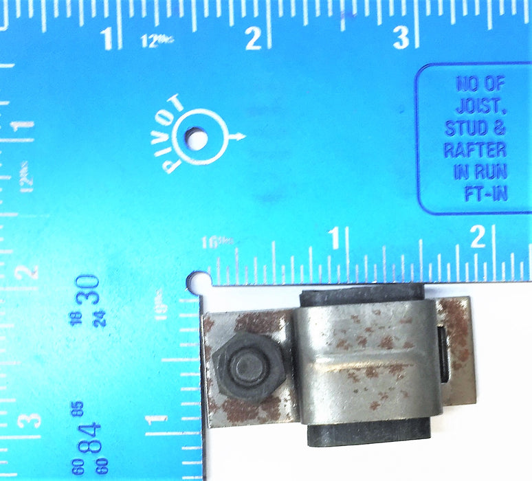 INTERNATIONAL/NAVISTAR Clamp 1802796C91 NOS