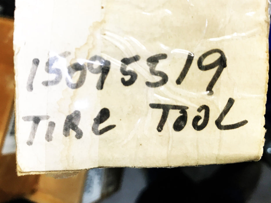 GM OEM Spare Tire Hoist 15095519 [Lot of 4] NOS