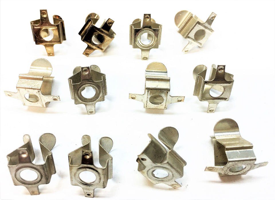 INTERNATIONAL/NAVISTAR Clip 501811C1 [Lot of 12] NOS