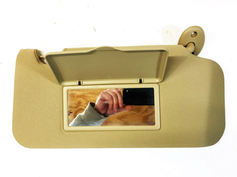 GM OEM Sunshade Sun Visor Right 25954548 NOS