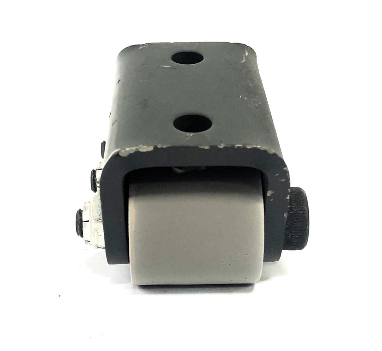 Raymond Entry Roller Assembly 850-137-670 USED