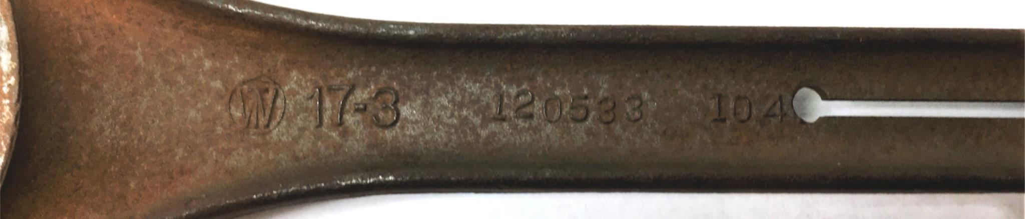 Unbranded Connecting Rod Assembly 191712 (17-3, 120533, 104) NOS