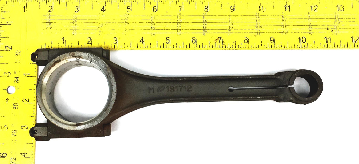 Unbranded Connecting Rod Assembly 191712 (17-3, 120533, 104) NOS