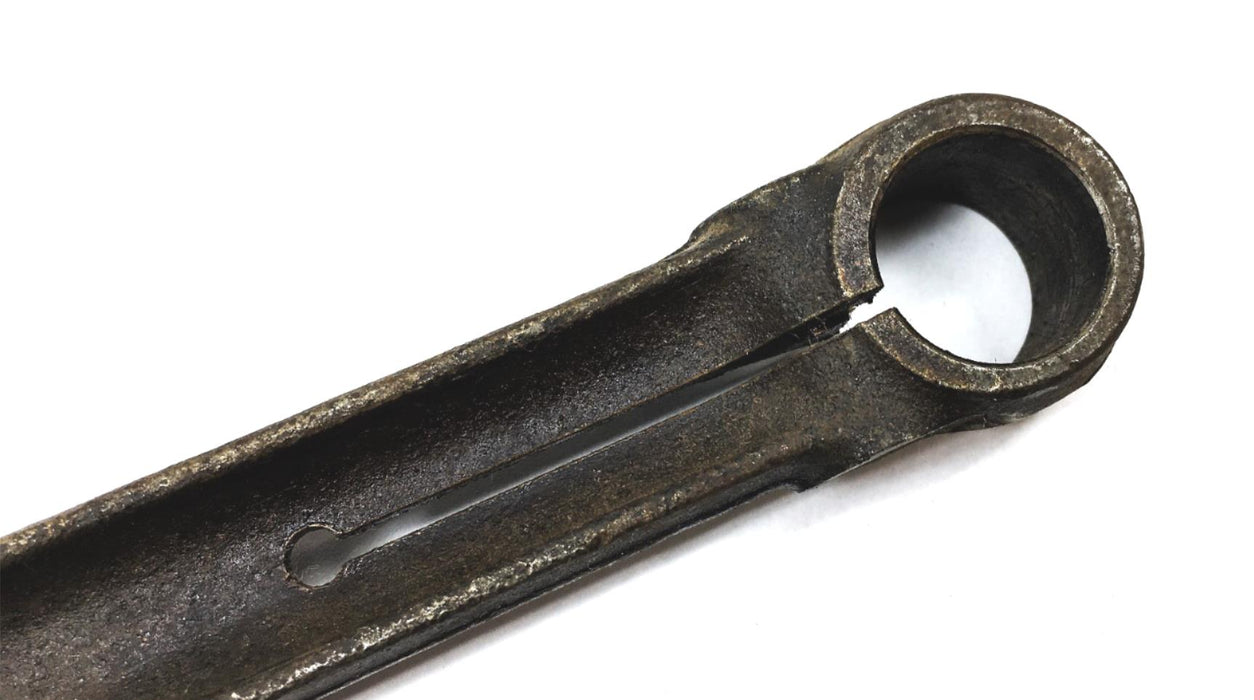 Unbranded Connecting Rod Assembly 191712 (13-4, 1335) NOS