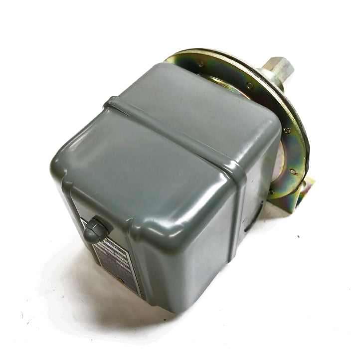 Square D Vacuum Switch Class 9016 Form F Series C (GVG1-S2) NOS