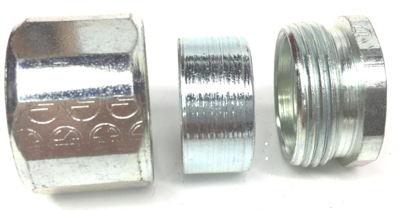 Thomas & Betts EK-401 Rigid Three-Piece Coupling, 1/2", Threaded, Steel LOT OF 4