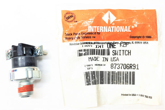 INTERNATIONAL Brake Light Switch 873706R91 [Lot of 4] NOS
