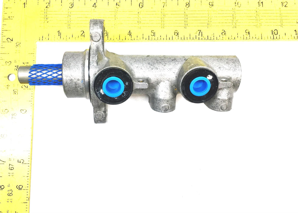 Federated Auto Parts Cardone Master Cylinder 10-2639 REMANUFACTURED