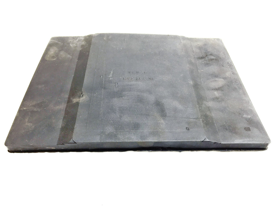 Neway Rubber Axle Pad 90028073 NOS