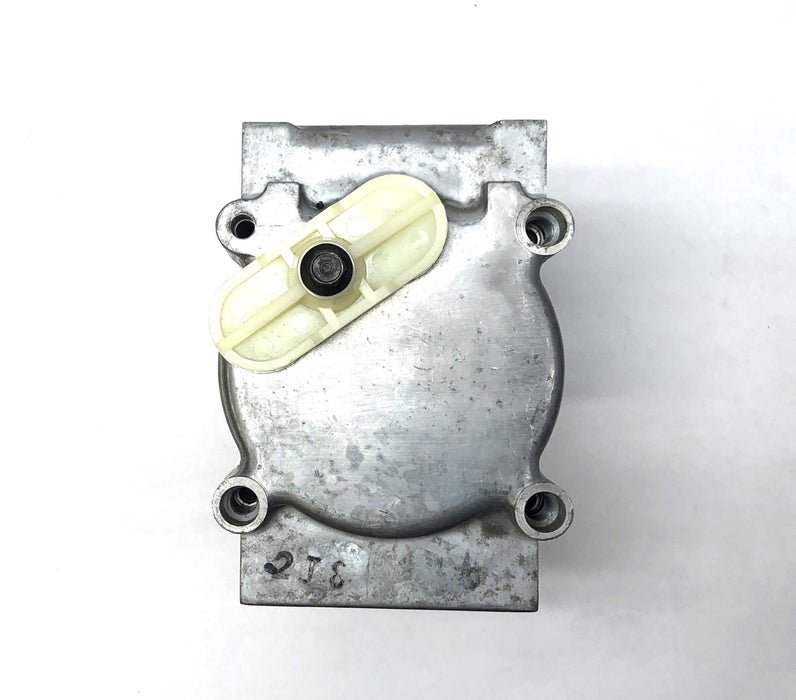 UAC / New Compressor A/C Compressor C0101720C (CO101710U) REMANUFACTURED