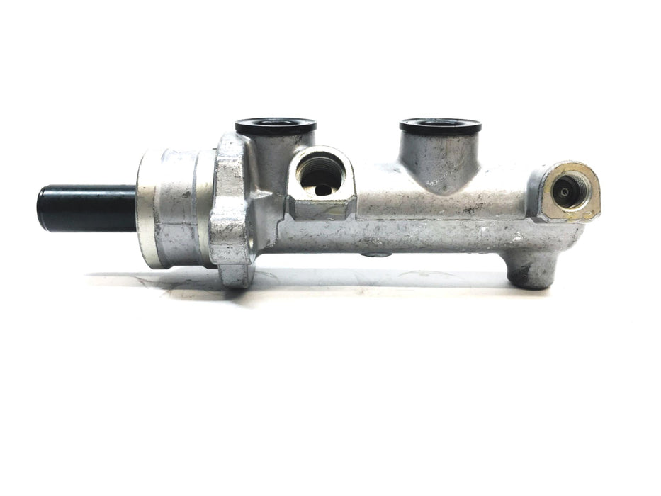 Federated Auto Parts Cardone Master Cylinder 10-2794 REMANUFACTURED