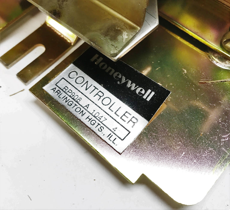 Honeywell OEM Adjustable Proportional Band Controller RP908A-1047-4 NOS