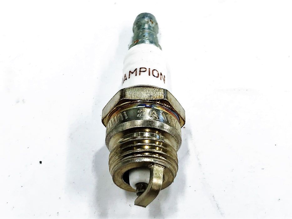 Champion Copper Plus Spark Plug 855 [Lot of 4] NOS