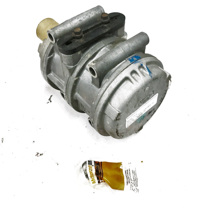 Motorcraft A/C Compressor Assembly YC-53 (E7VY-19703-A) NOS