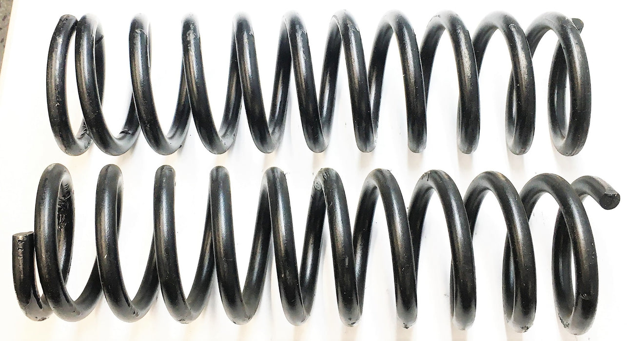 McQuay-Norris Suspension Coil Spring Set Black Pair FCS5372S NOS