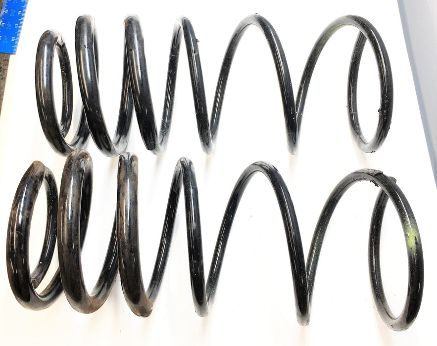 Moog Suspension Coil Spring Set Black Pair CC706 NOS