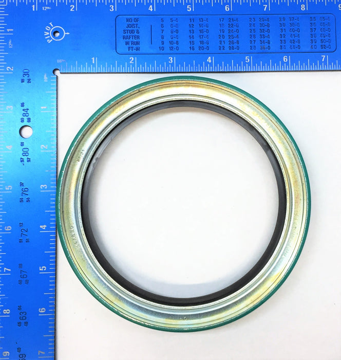 CR SERVICES Wheel Seal 47690 NOS