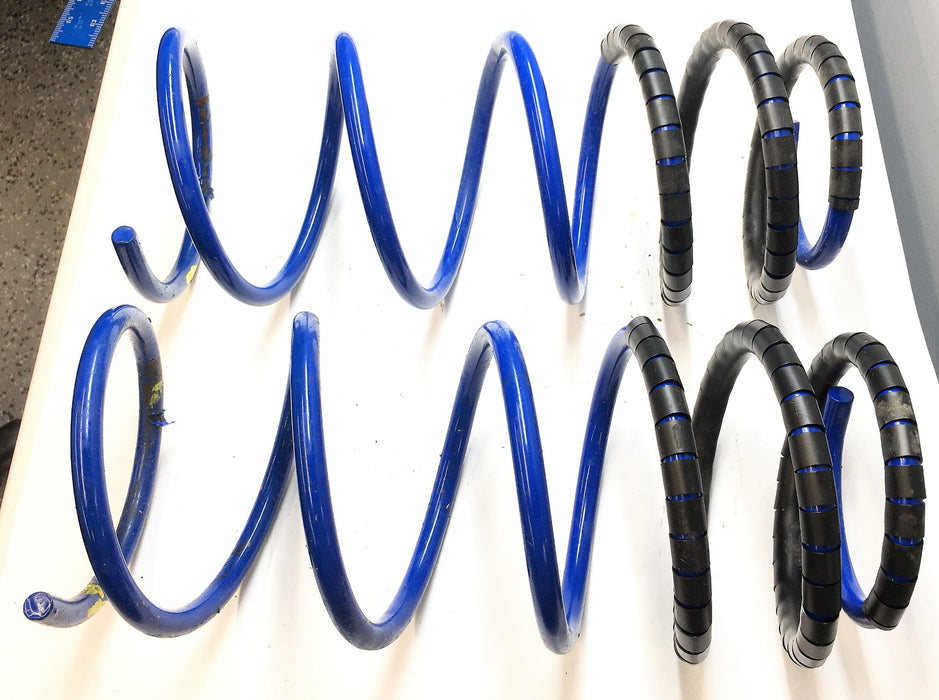 Moog Suspension Coil Spring Set Black Pair CC718 NOS