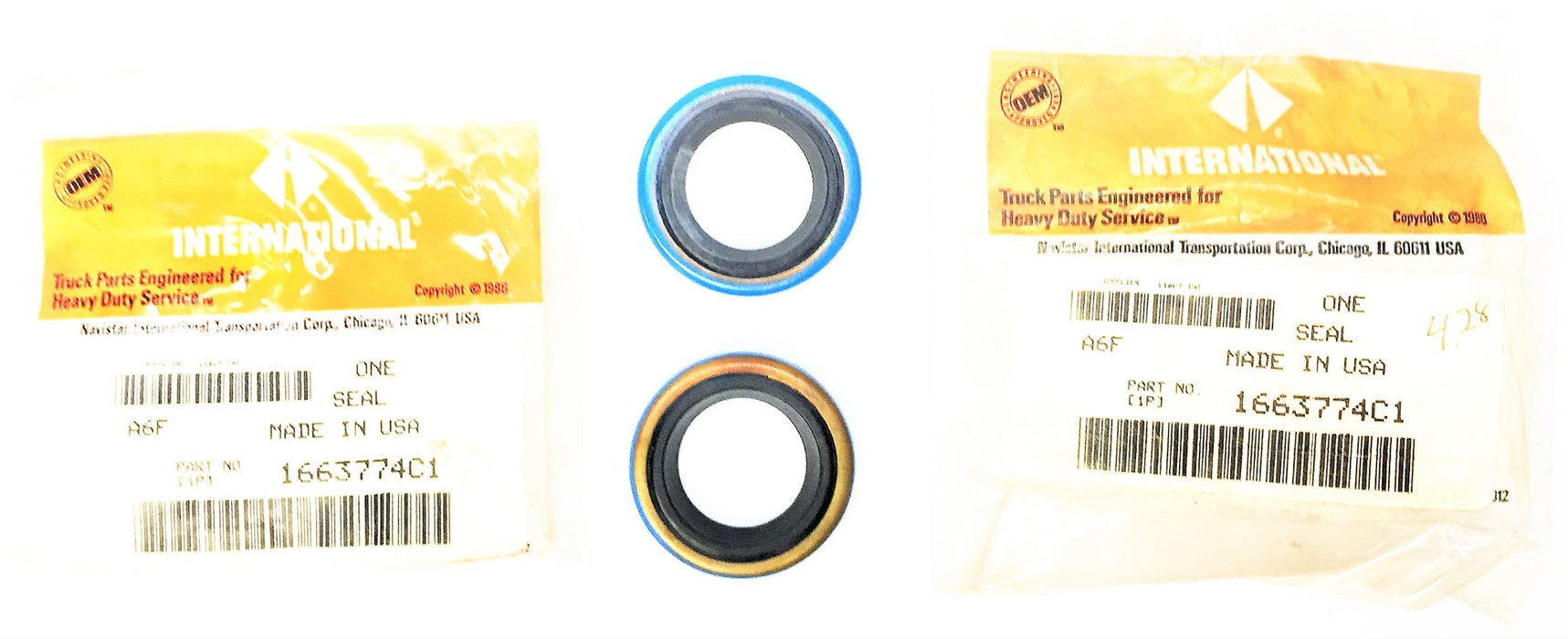 INTERNATIONAL NAVISTAR Oil Seal 1663774C1 [Lot of 2] NOS