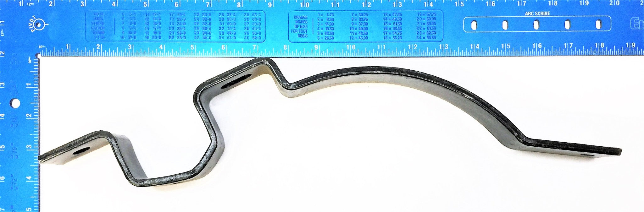 INTERNATIONAL NAVISTAR Air Brake Compressor Discharge Hose Bracket 689350C1 NOS
