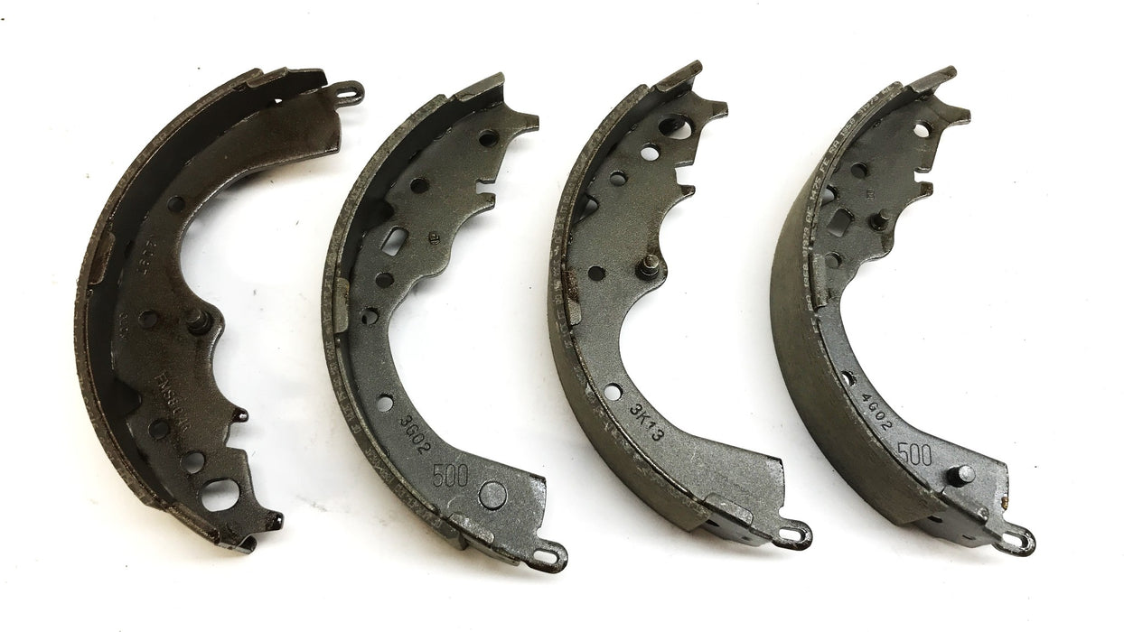 NAPA Rear Ultra Premium Brake Shoe Set UP10804 NOS