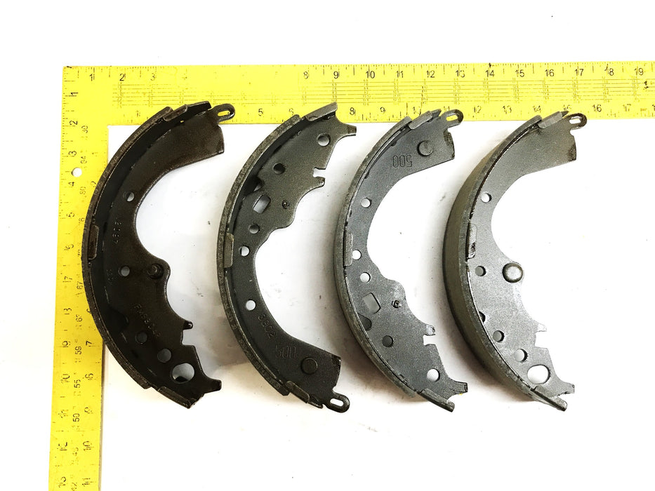 NAPA Rear Ultra Premium Brake Shoe Set UP10804 NOS