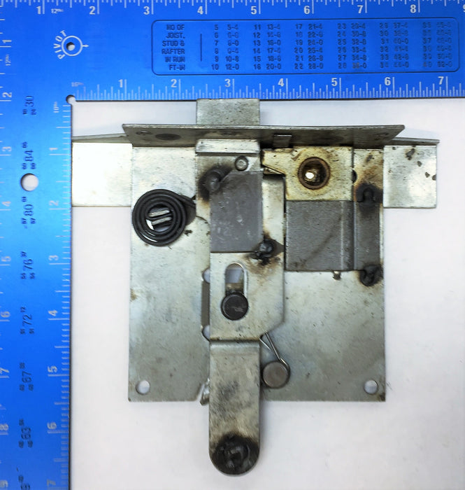 UNBRANDED Locking Assembly 70-06-018 NOS