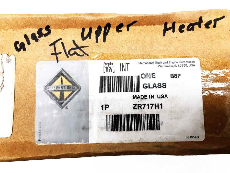 International Navistar Flat Glass Mirror 7" x 9-1/2" ZR717H1 NOS