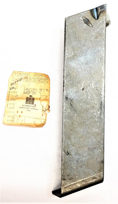 INTERNATIONAL HARVESTER Clamp/Support Bracket 233225R11 [Lot of 4] NOS