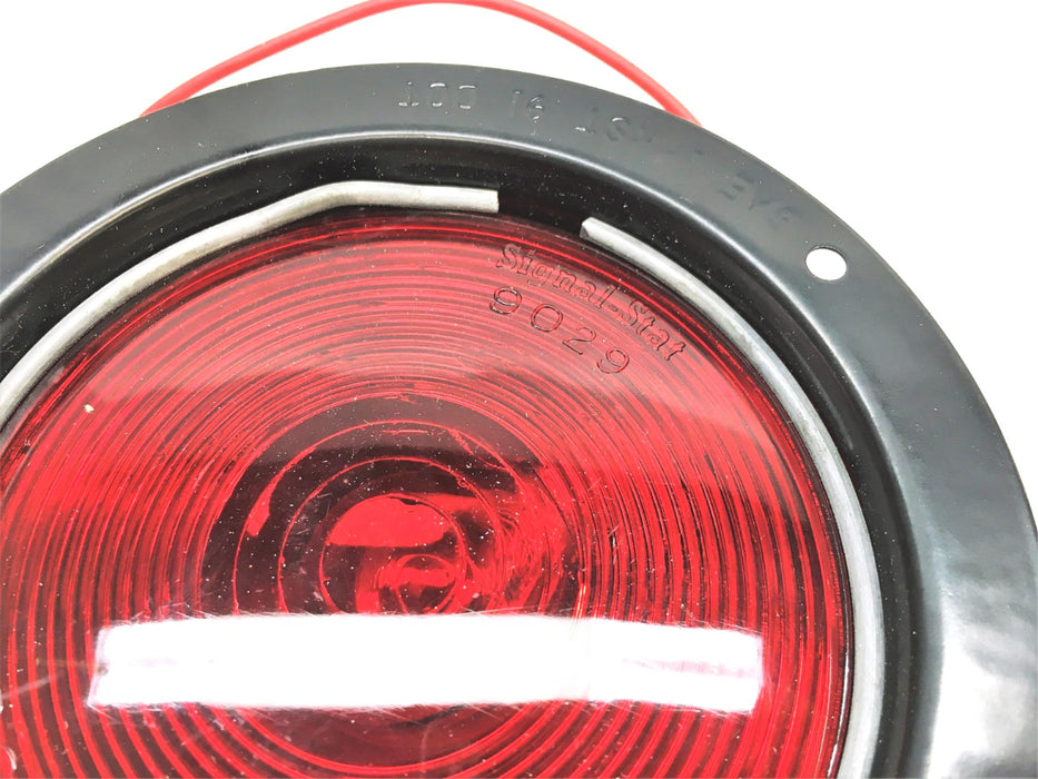 Federal Mogul Red Signal-Stat Lighting 4211 [Lot of 3] NOS