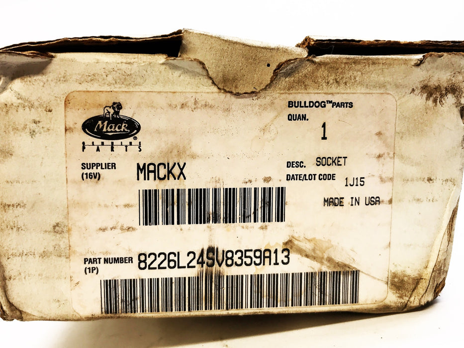 Mack OEM Tie Rod End 8226L24 NOS
