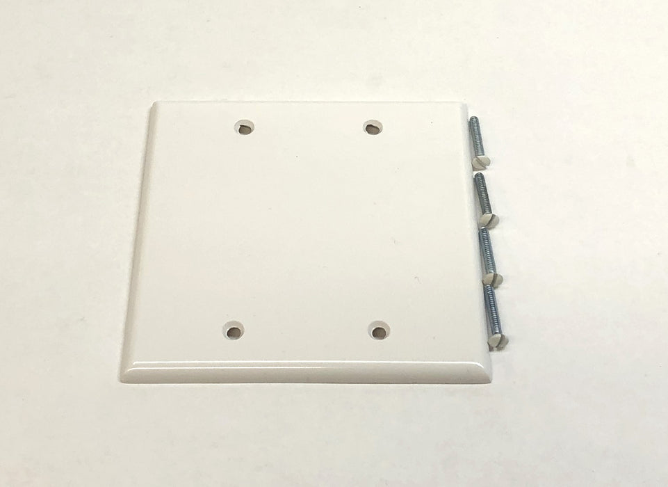 Leviton Standard White No Device Blank Wallplate 88025 (Lot of 11) NOS