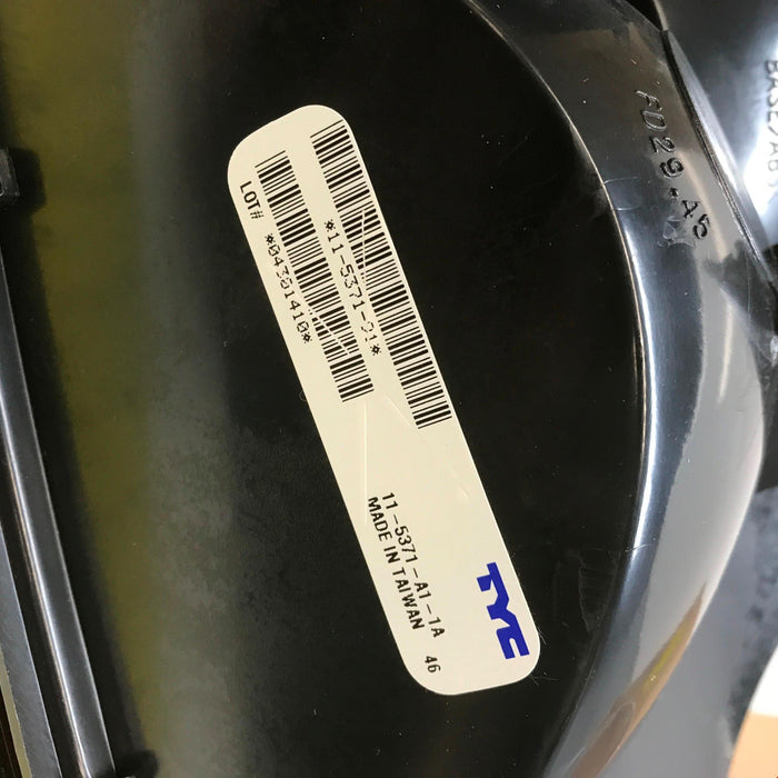 TYC Tail Lamp Assembly 11-5371-91 NOS