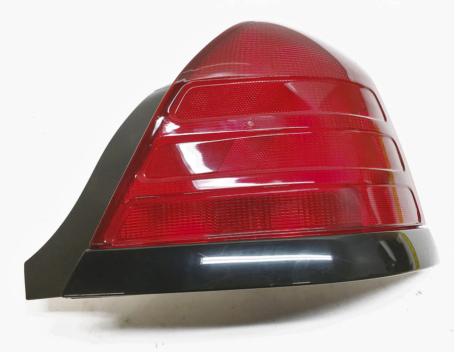 TYC Tail Lamp Assembly 11-5371-91 NOS