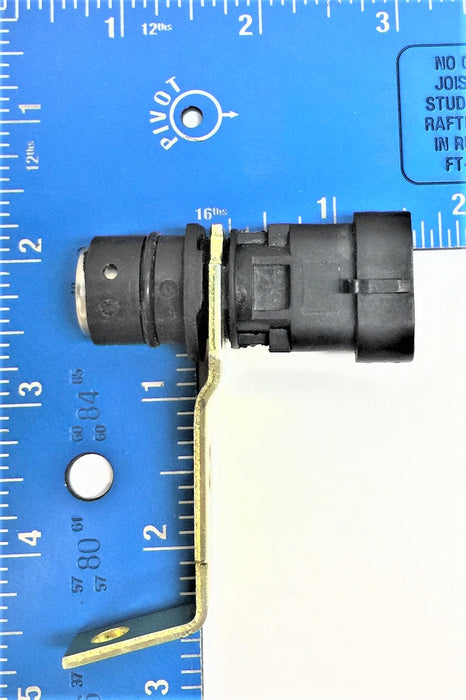Napa Camshaft Position Sensor css212 USED