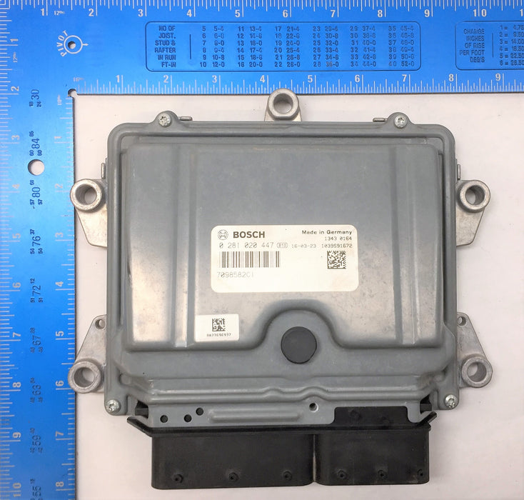 BOSCH Control Unit Module 7098582C1 NOS