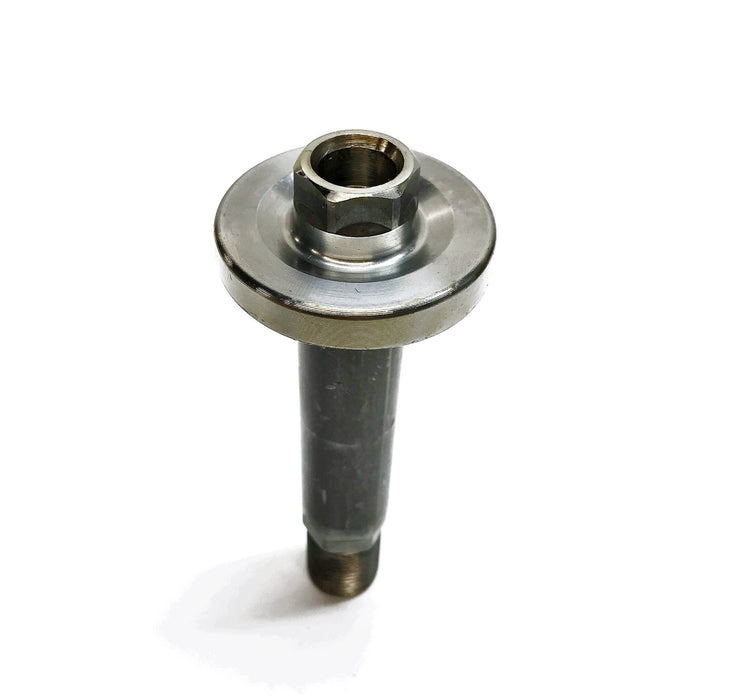 John Deere OEM Spindle Shaft M110006 NOS