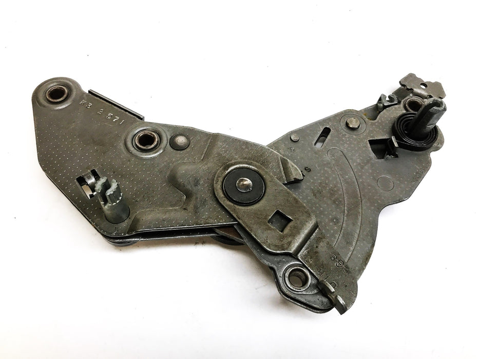 GM OEM Passenger's Seat Recliner Assembly 89039099 NOS