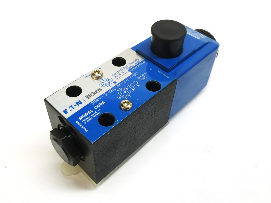 Eaton Vickers Directional Control Valve DG4V-3-6BL-M-U-H7-60 NOS