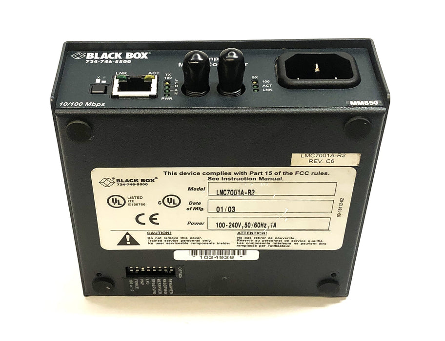 Black Box 100-240V 50/60Hz 1A 10-100Mbps Compact Media Converter LMC7001A-R2 NOS